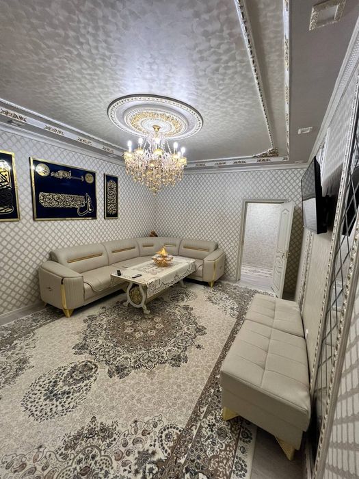 6.mk da 7 qavatli domning 6 qavati sotiladi uy 78k.m