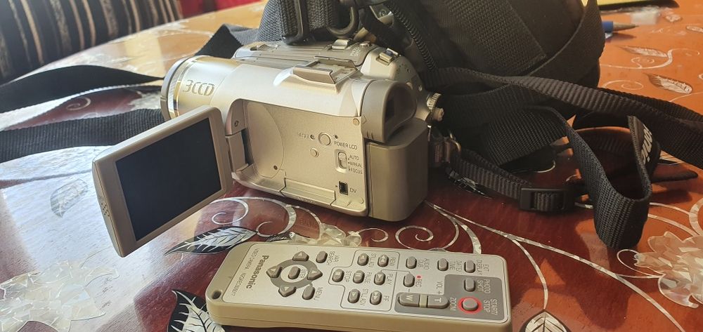 Видео камера Panasonic 3CCD Не използвана