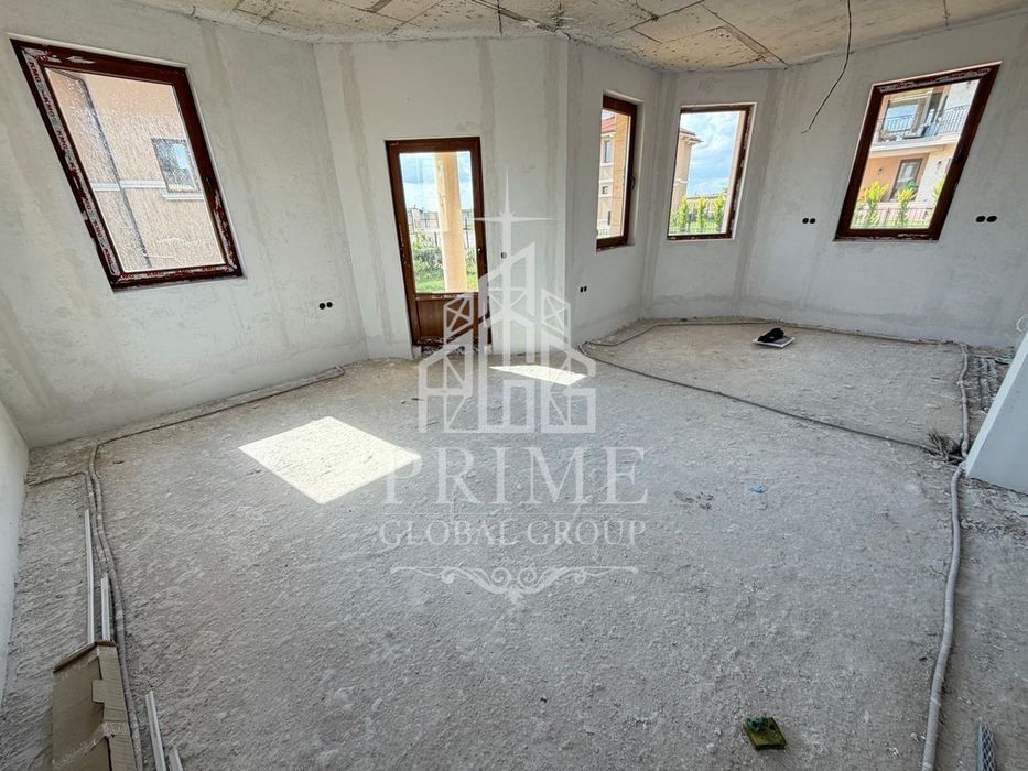 Продава се Къща в Поморие - 192 кв.м за 1209 €/кв.м - Снимка #12