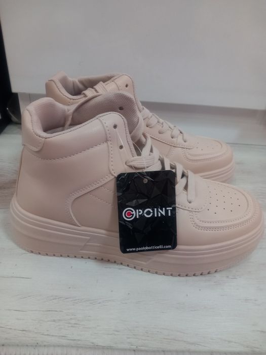 Обувки 37н. НОВИ