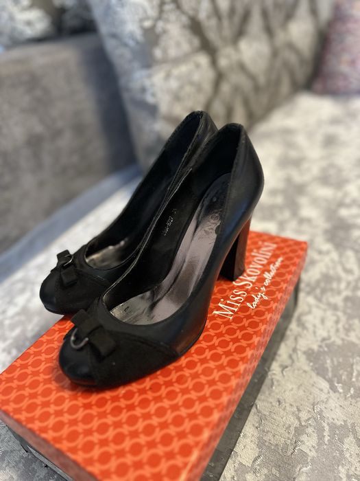 Продам туфли натур,кожа