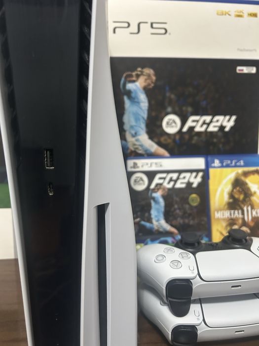 Sony PlayStation 5 PS5 + игры на диске