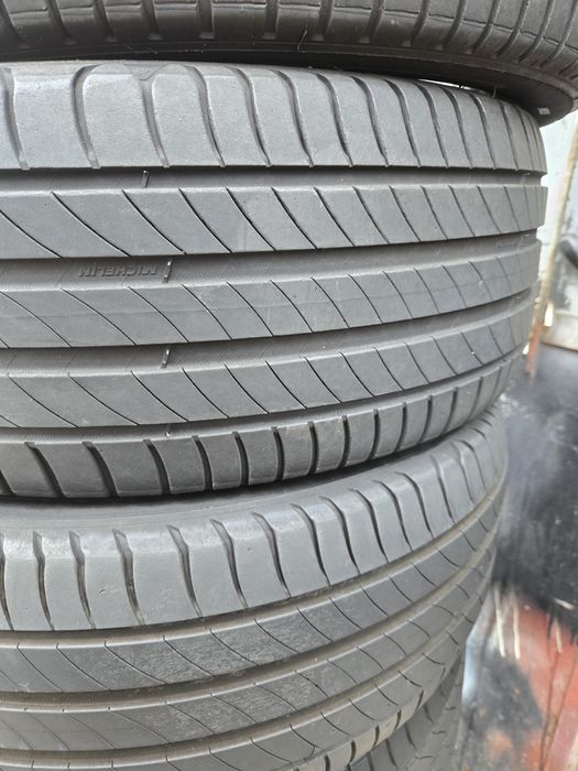 4бр. 215 50 17 Michelin летни.