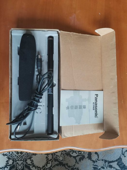 Профессиональный микрофон Panasonic EM-280 A