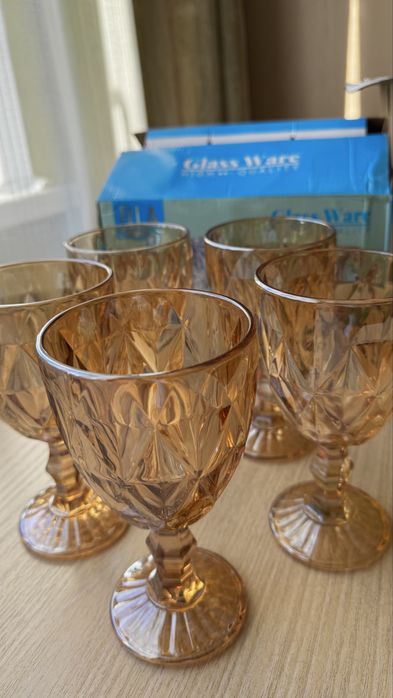 Бокалы для напитков, большие