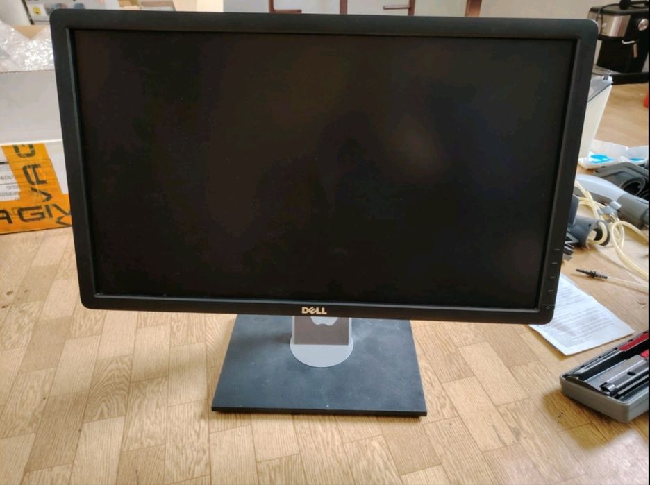 Монитор Dell без забележки