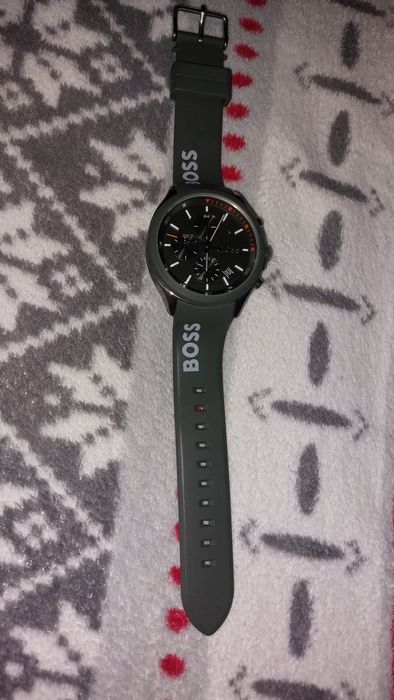 Vând ceas boss velocity quartz