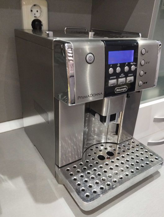 Кафе машина Delonghi Prima Donna