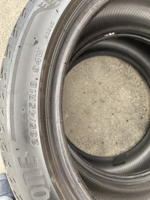 Bridgestone 235/45/18