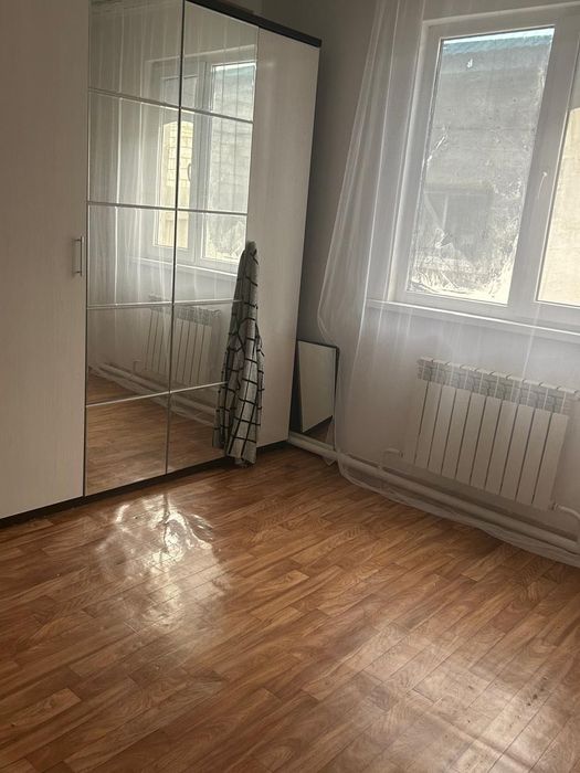 Жер үй сатылады.