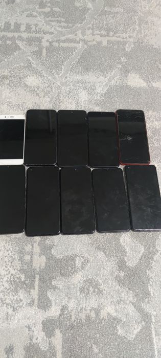 Продам телефоны все рабочие