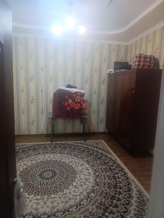 Kvartira bor 1 kishi kerak