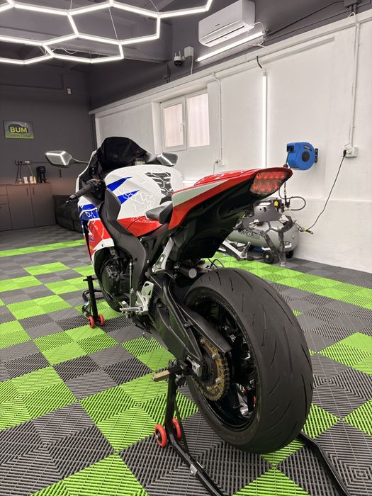 Honda cbr 1000rr SC59