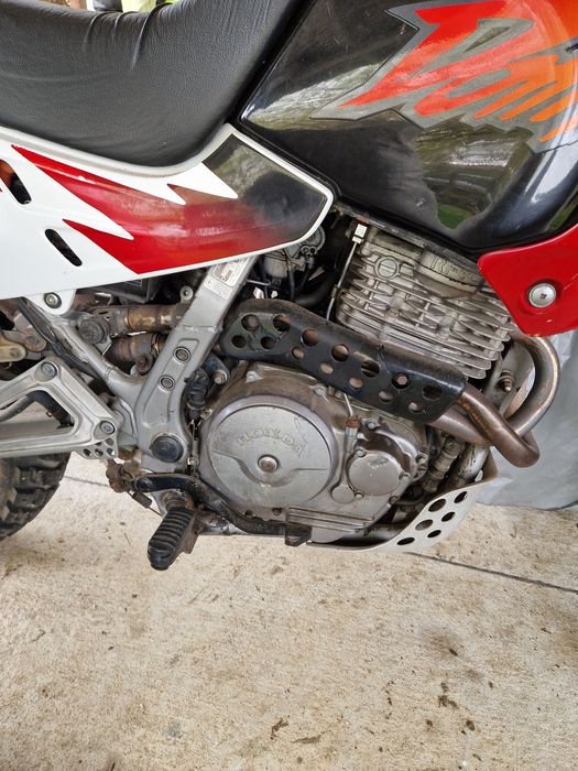 Honda NX 650 dominator