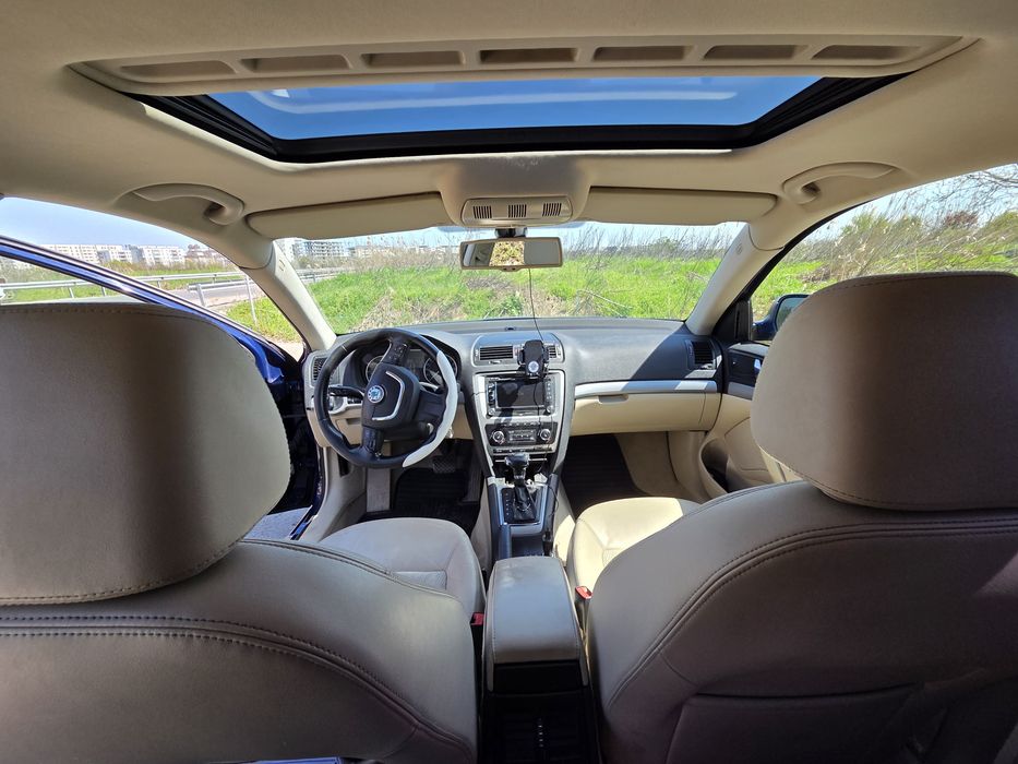 SKODA Octavia 2012 — imagine 5