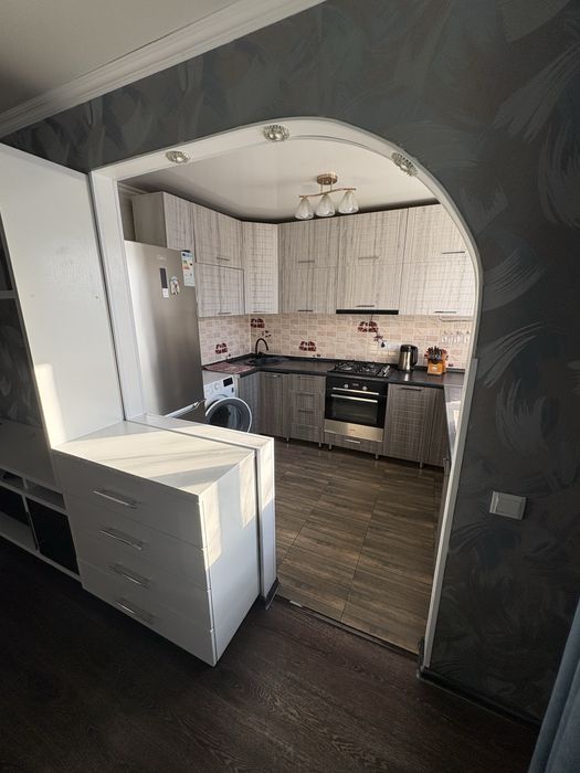 Продам 2х- комн. Квартиру 7мкр