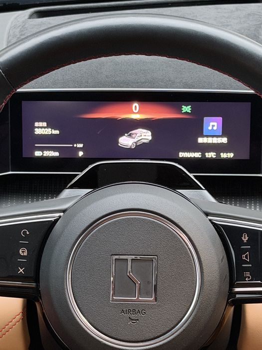 ZEEKR 001 YU DUAL MOTR kraska tozza 100% yonks 98 zapas xo’d 590km