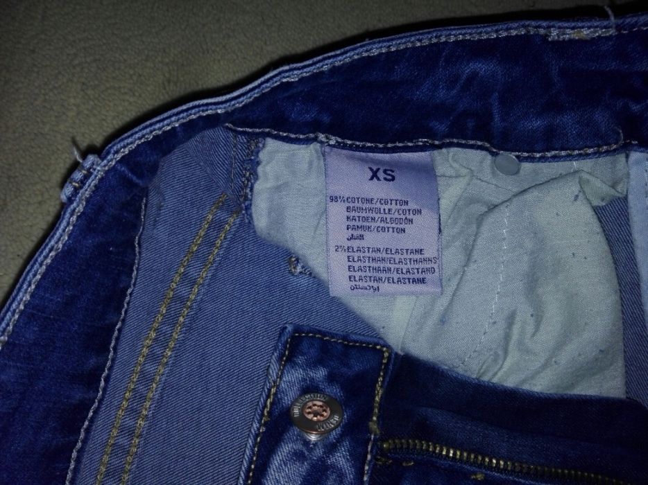 Blugi talie inalta XS, stare foarte buna