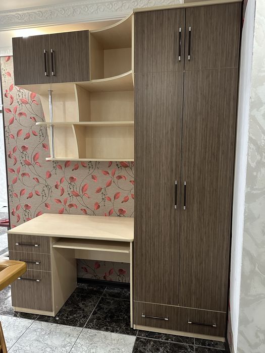 Шкаф, стол, полка