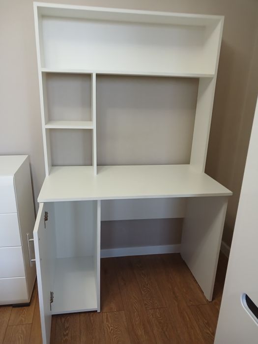 Продам стол учёбы