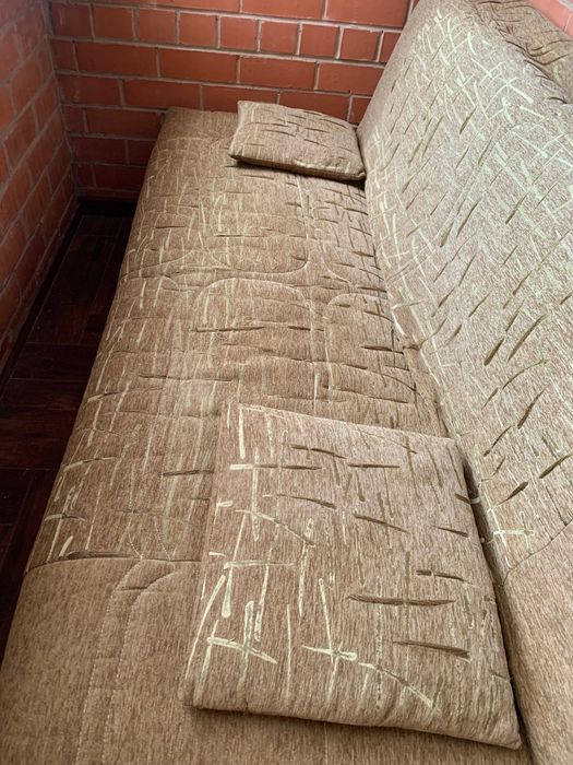 Диван раскладывающийся