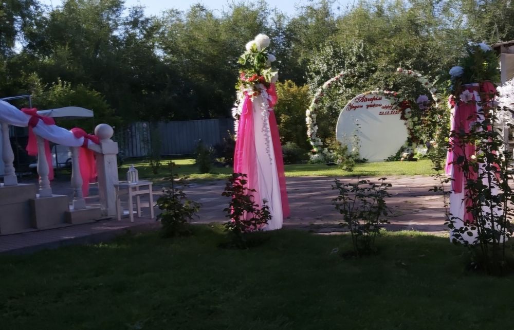 Оформление в подарок,посуточно дом