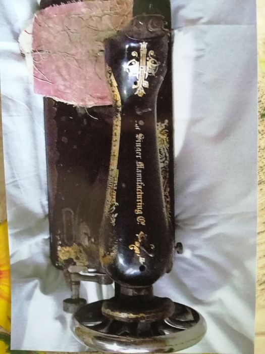 Продаю швейную машинку SINGER