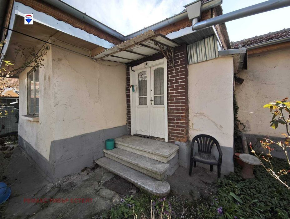 Продава се Къща в Русе, Хъшове - 73 кв.м за 936 €/кв.м - Снимка #1