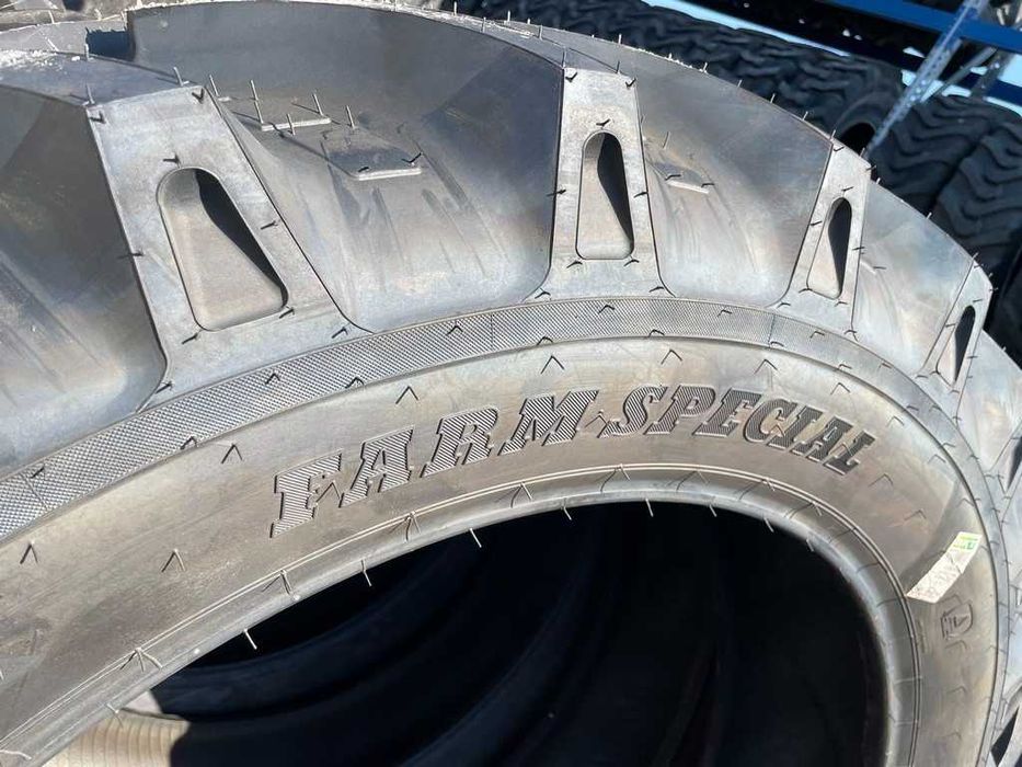 Cauciucuri noi 14.00-38 Farm Special marca BKT pentru tractor U650