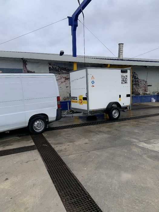 Ремарке за лек автомобил Thule