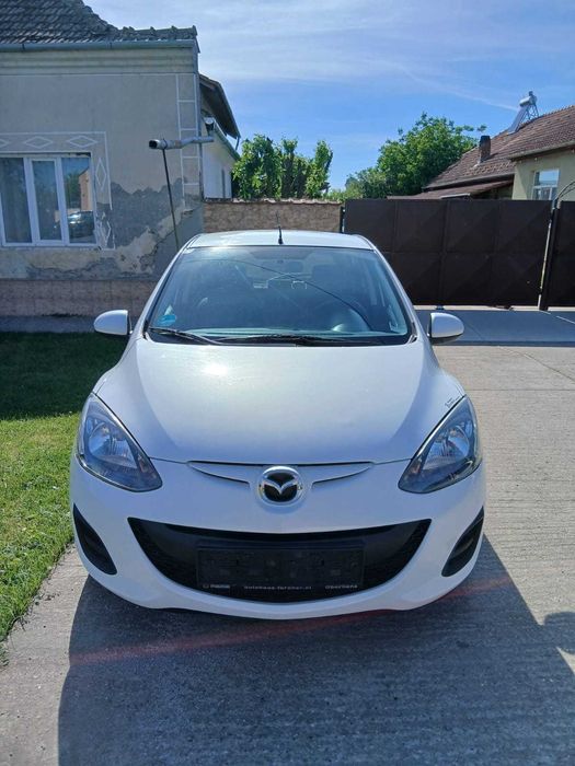 MAZDA 2 2011 — imagine 2