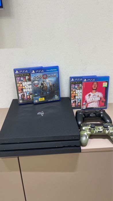 Playstation 4 PRO 1TB