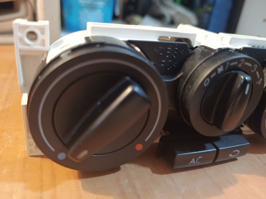 Panou aer conditionat g4