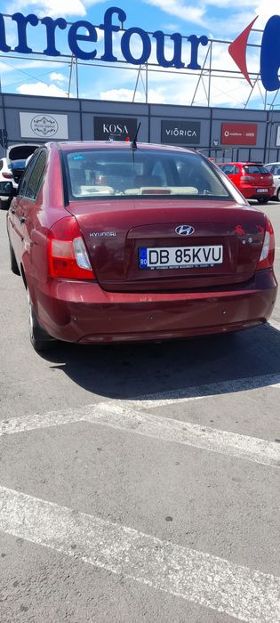 Vând sau Schimb Hyundai Accent