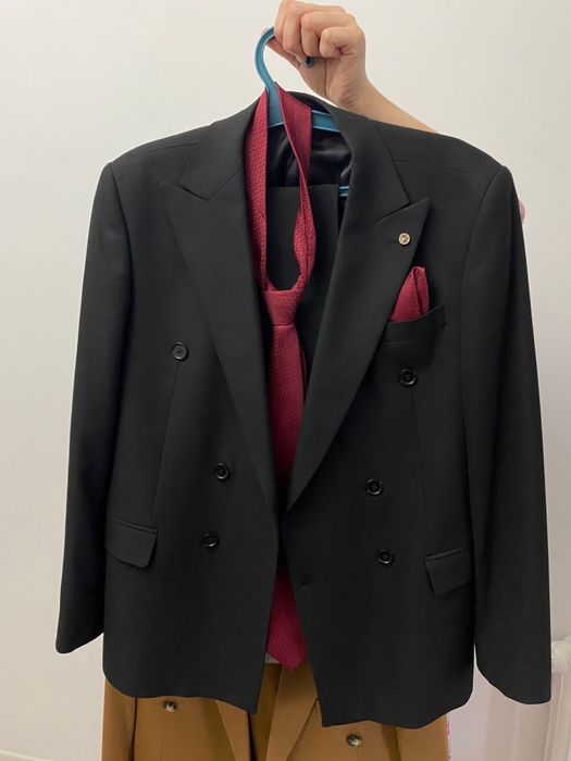 Сатылады кастюм екеуі 20мың теңге