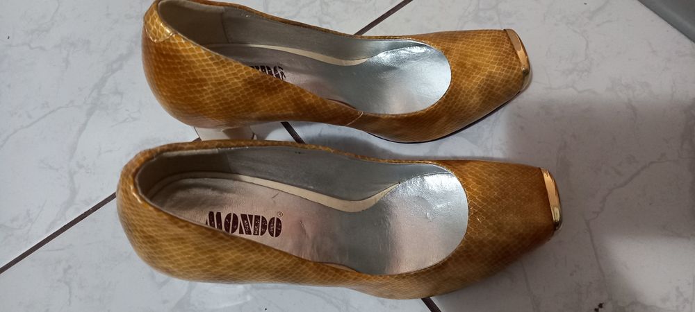 Pantofi din piele 38