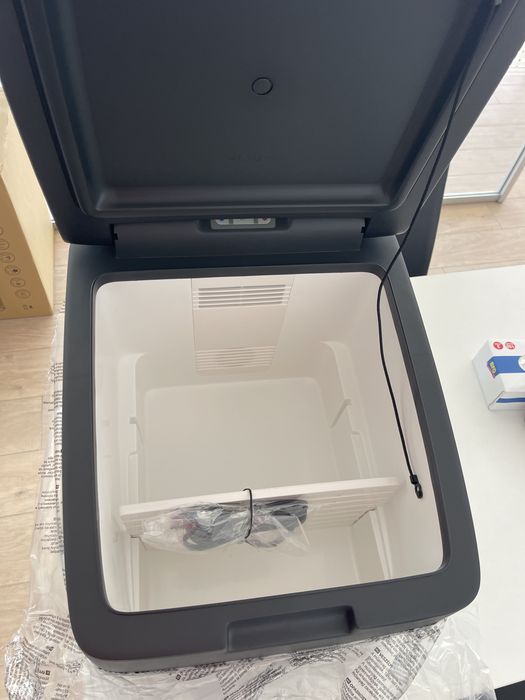 Frigider Vw Multivan NOU OE 48W