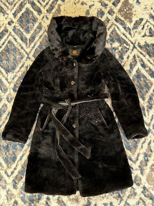 Продам мутоновую шубу