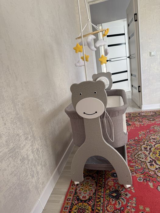 Продам детский манеж-кровать