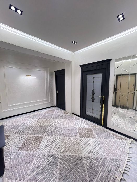 Продаётся 3х комнатная студия квартира по адресу Рудакий