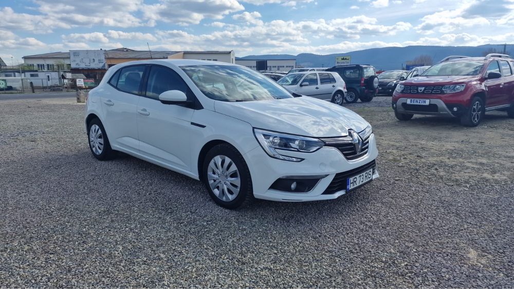 RENAULT Megane