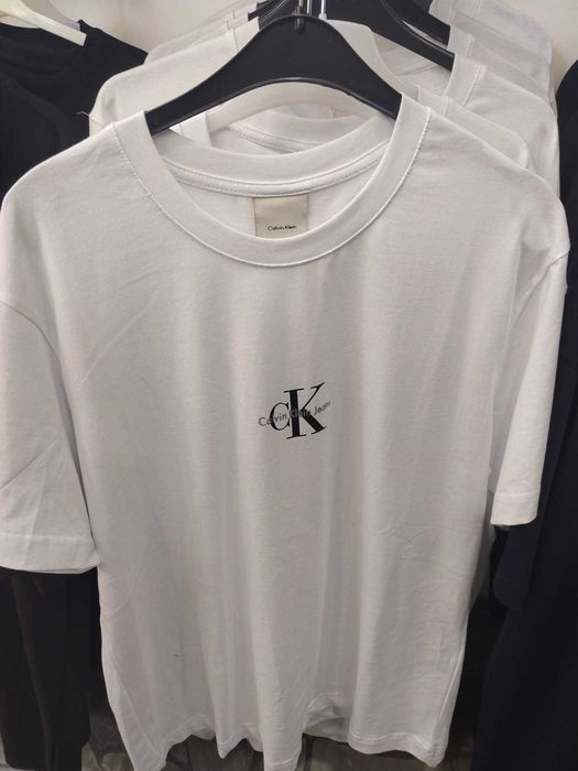 Оригинални мъжки тениски Calvin Klein, BOSS, Emporio Armani и Brooks Brothers