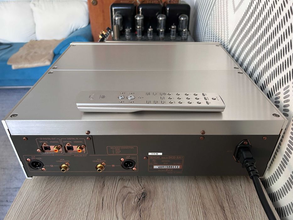 DENON DCD-SA1 - Flagship SACD Player model dual mono DAC/22kg/orig box