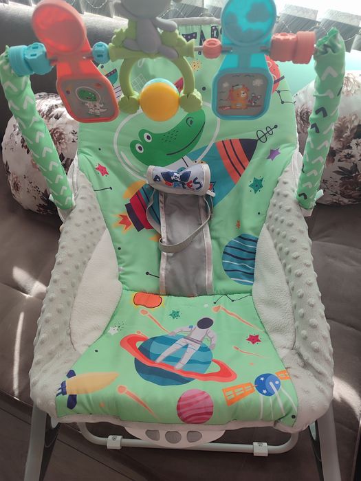 Бебешки шезлонг.