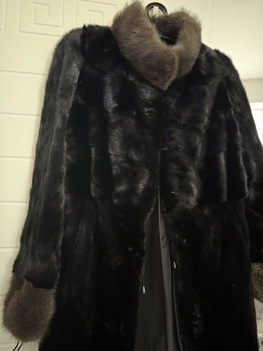 Норковая шуба сатылады