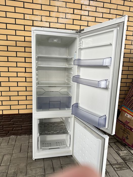 Холодильник продам