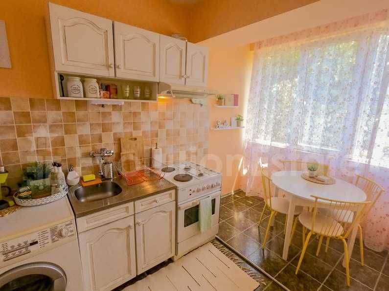 Двустаен апартамент в жк. Чаталджа