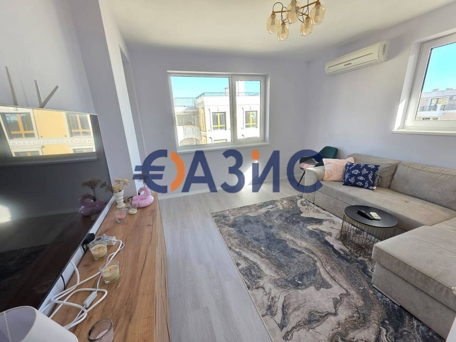 Продава се Тристаен апартамент в Свети Влас - 78 кв.м за 1475 €/кв.м - Снимка #8
