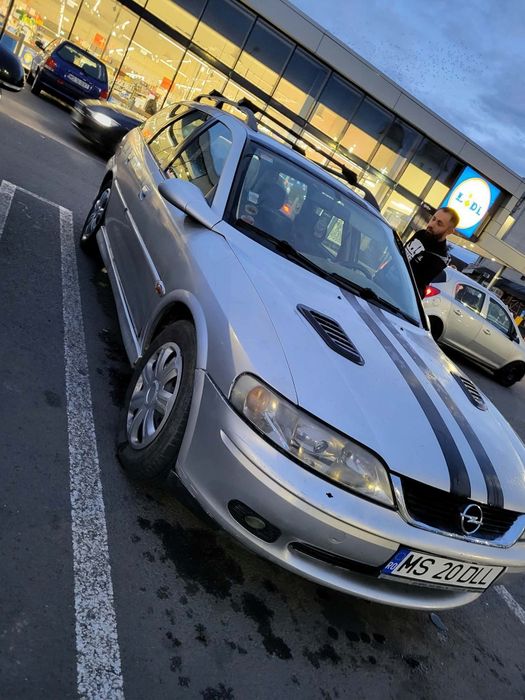 Opel Vectra b 1.8 benzina an 2000