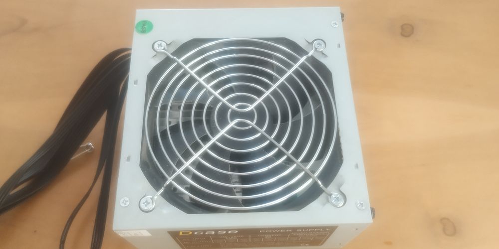 Отдам даром блок питания 500w